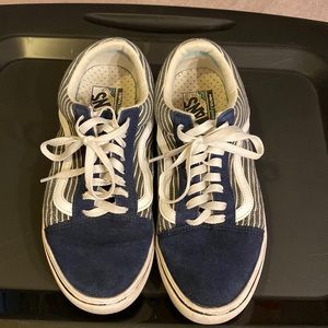 ComfyCush Lace-Up Classic Vans Men’s 9 Women’s 10.5